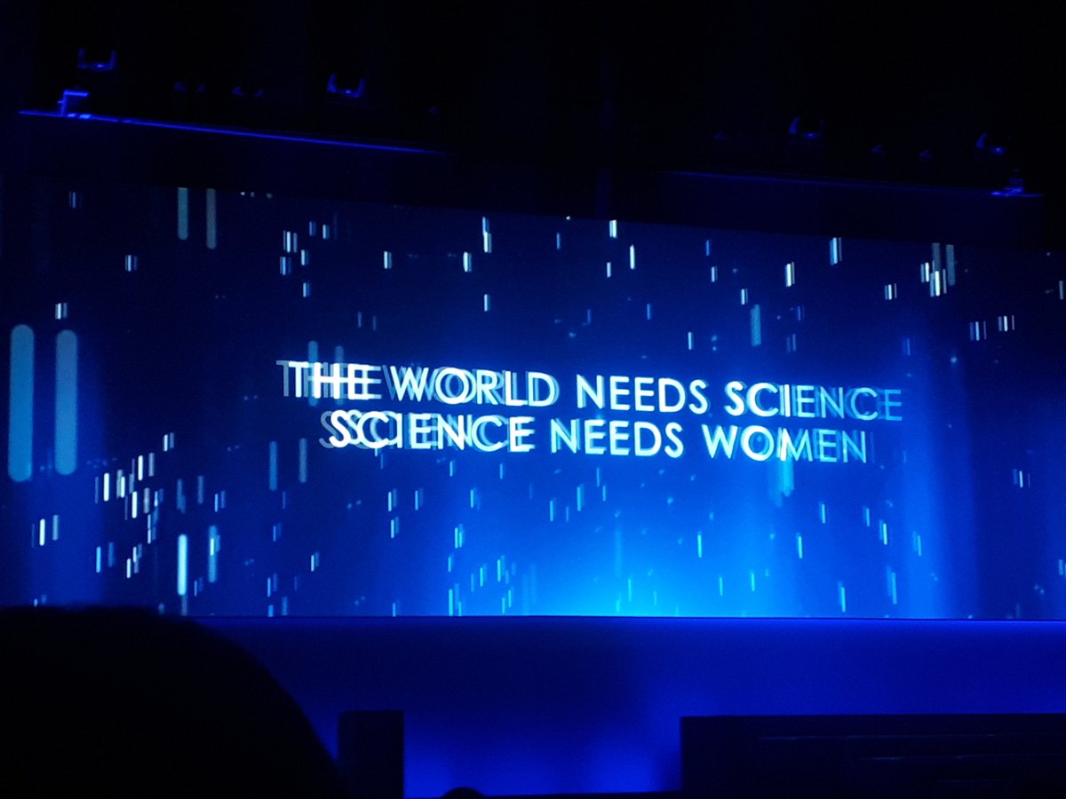 farahouechtati's tweet photo. 🌹🙏Very happy to meet brilliant scientists in the @UNESCO for the @4womeninscience program, particularly Dr Katalin Kariko specialist in mRNA based strategies for therapy (covid). 
The world needs science and science needs women!! Congratulations 🎉🎊 https://t.co/uk1QvA3sKp