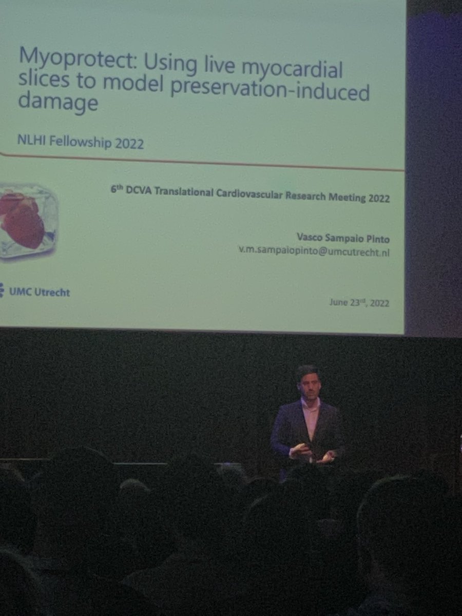 pdcmartins's tweet photo. Fingers crossed for Vasco Pinto who presented his grant proposal yesterday at the 6th Translational Cardiovascular meeting in Utrecht… very proud! They grow and they fly away… all 3 contestants did great so it’s a tough call… good luck! https://t.co/PAqDPcjpWB