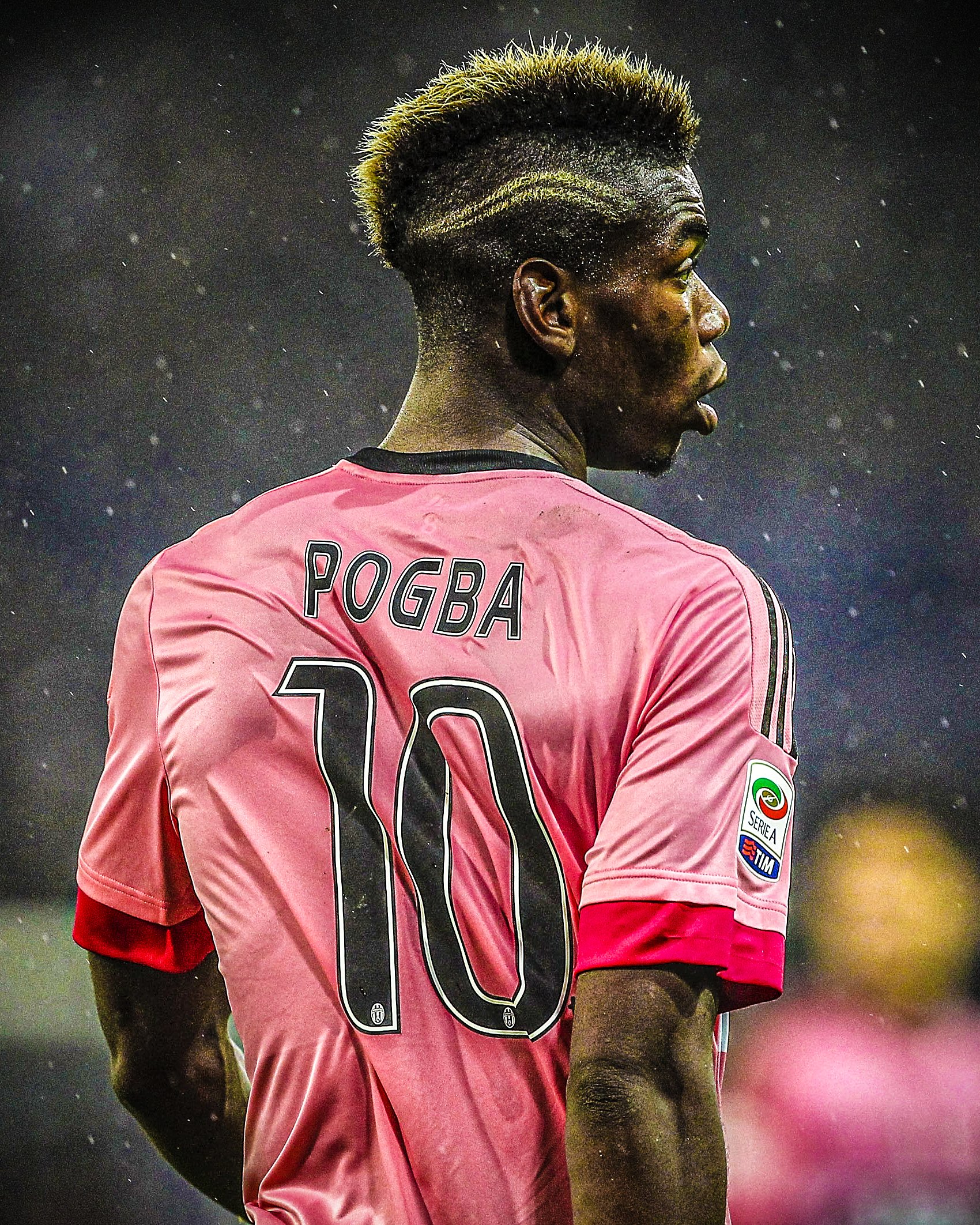 wekelijks Onverenigbaar Kruipen GOAL on Twitter: "Juventus need to bring back the pink kit for Paul Pogba's  return 🙏 https://t.co/XYGHGblGzk" / Twitter