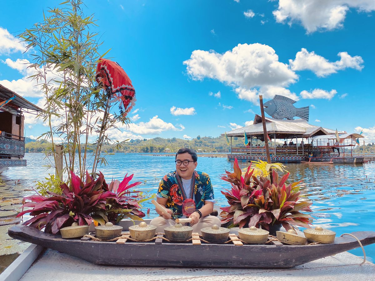 michaelcarbon's tweet photo. Experiencing the rich and colorful culture and traditions of the T'boli Tribe here in Lake Sebu, South Cotabato.I have learned so many things on how the people here blend in with nature. 

#PuntaIslaTurns27 #ExperiencePuntaIsla #WakeUpinPuntaIsla #PuntaIslaMemories #VisitSOX https://t.co/39Vczd3KhQ