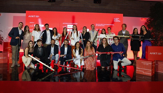 Arena_es's tweet photo. 🥇🥈¡Felicidades @Naturgy  y @volldamm por el Oro y la Plata ganados en Construcción de Marca de los Premios Nacionales de Marketing! #OrgulloArena #PremiosMKT

➡️ https://t.co/hGN2oK3Nj4

@asociacionMKT https://t.co/hwrChAjLQP