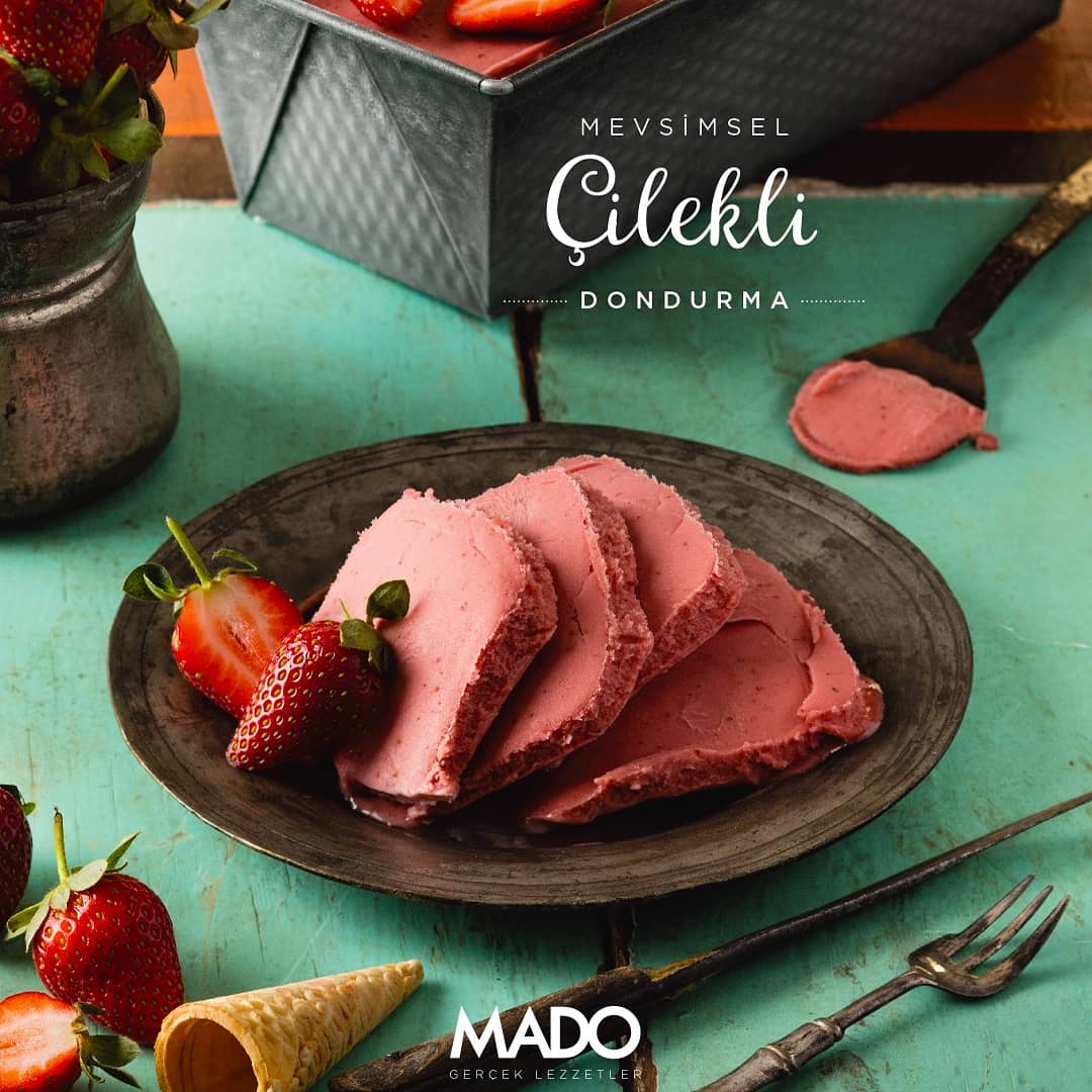 Gerçek Dondurmanın #AdıdaTadıdaMadoDondurma 
Çileğin En Leziz Hali 🍓🍦
#MadoDondurma #Mado #ŞinasiMado
#GerçekLezzetler #GerçekDondurma
#icecream