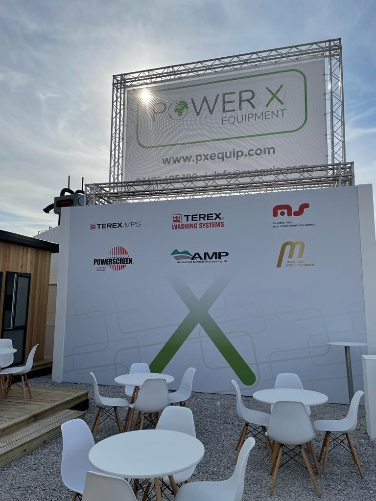 PowerxEquipment's tweet photo. Thank you to all our customers, suppliers and visitors who came to see us on our stand at Hillhead this week. It was great to see everyone in person again!

#PowerXEquipment #PXEquipment #Washing #Crushing #Screening #Aggregates #Hillhead2022 https://t.co/8UITZsAbqg