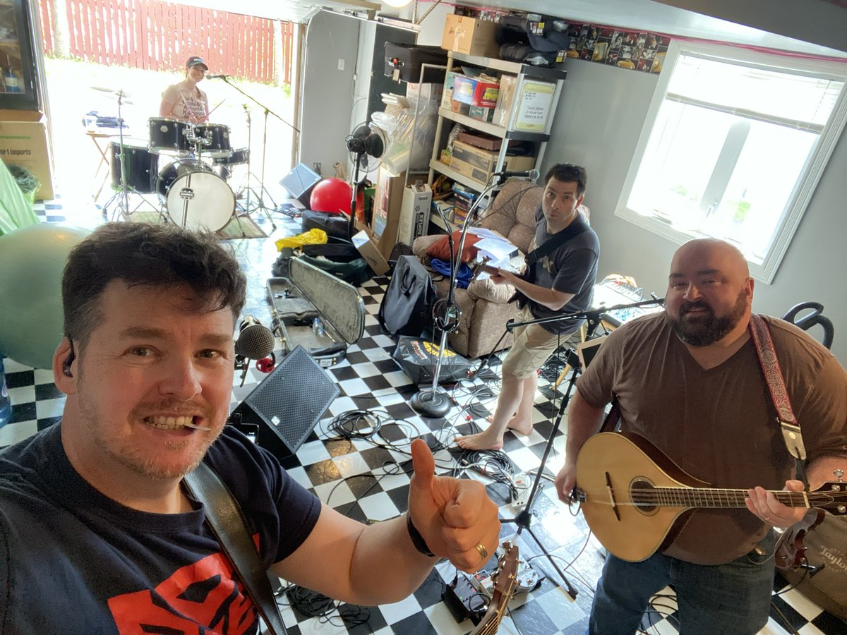 Tonight’s the night!!! Kids are out of school, the weather is warming up… So we’re calling our pair of weekend gigs the unofficial kick-off to summer!

Can’t wait to see you at <a href="/oreillys_pub/">O'Reilly's Pub</a> this weekend! We hit the stage at 8 p.m. both nights (Fri and Sat).