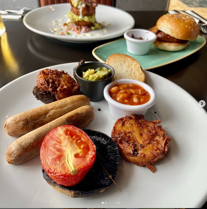 BREAKFAST &amp; BRUNCH 🍳 🥓

We will be starting a new breakfast and brunch menu tomorrow from 10am until 3pm and it will also be available on Sunday from 10am - 1pm.

The menu will also include vegan, vegetarian and kids options