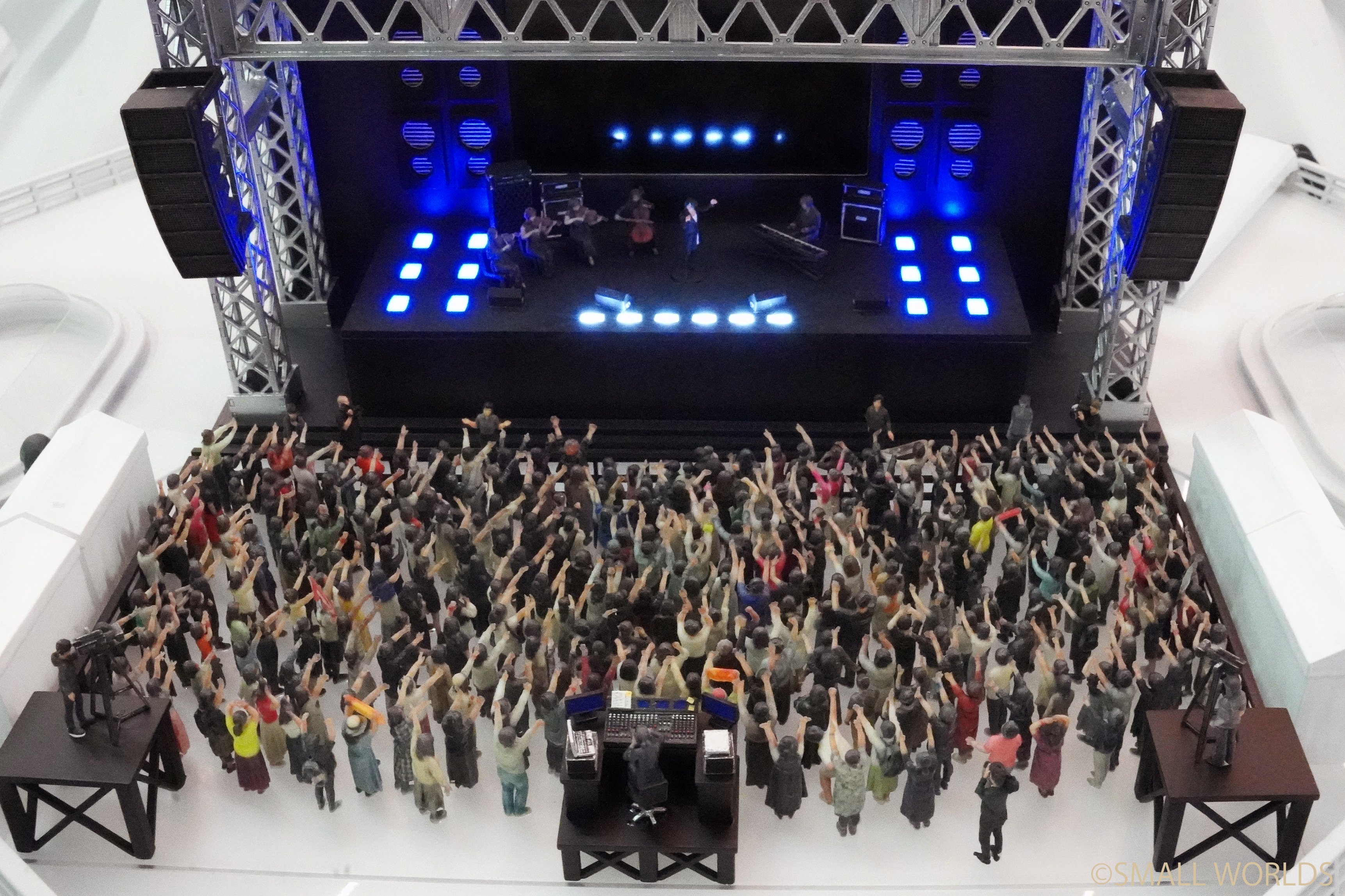 スモールワールズTOKYO / SMALL WORLDS TOKYO【公式】 on X スモールワールズTOKYO / SMALL WORLDS TOKYO【公式】 on X