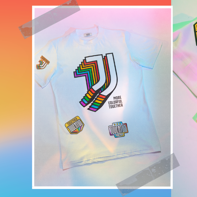 juventusfces's tweet photo. Mezclemos nuestras franjas blancas y negras con los colores del arcoíris para ser #MoreColorfulTogether ⚪⚫🏳️‍🌈

#DifferencesMaketheDifference