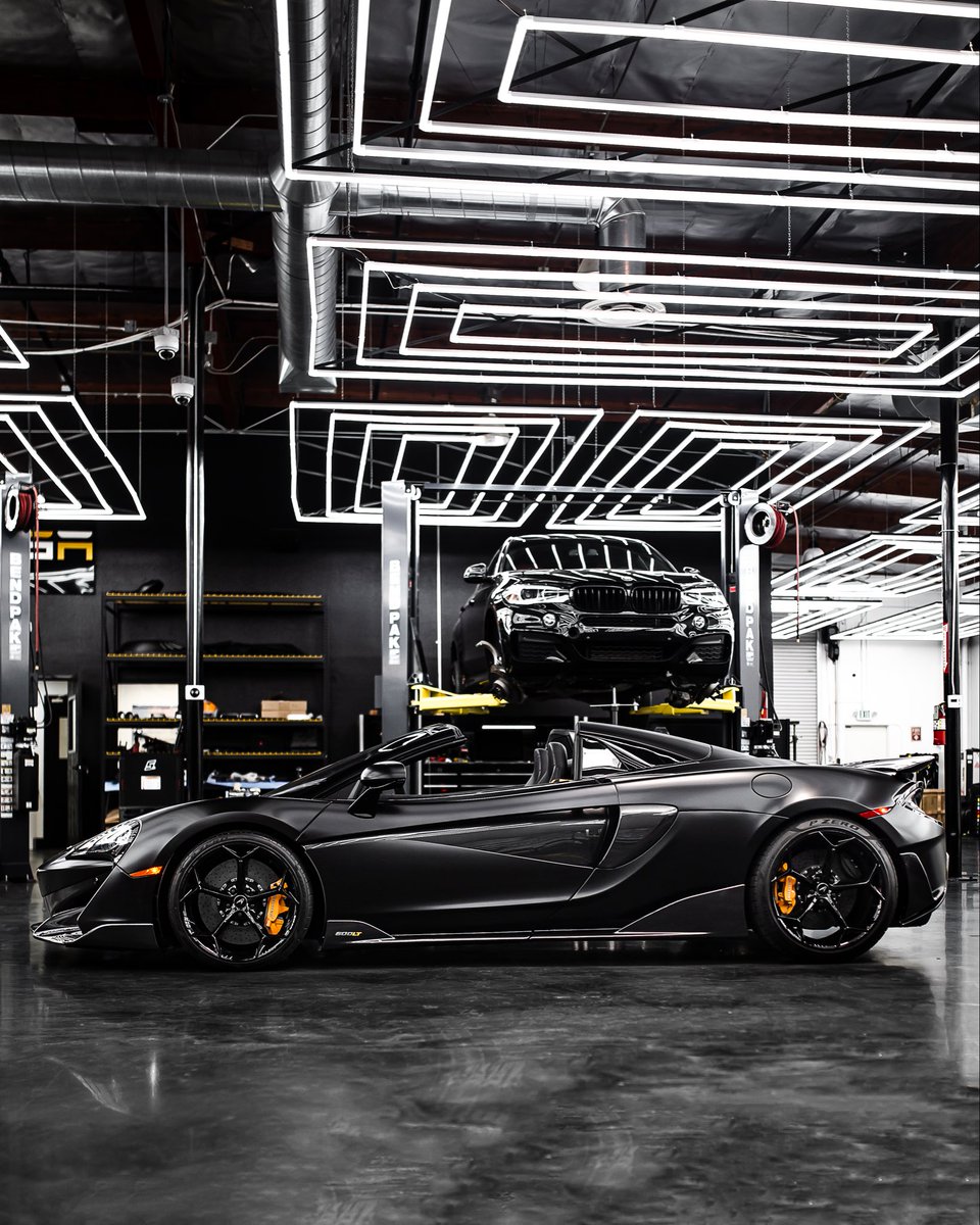 addicted2auto's tweet image. Good morning guys ☀️ Happy Friday !

Black 🖤 2020 #McLaren 600T