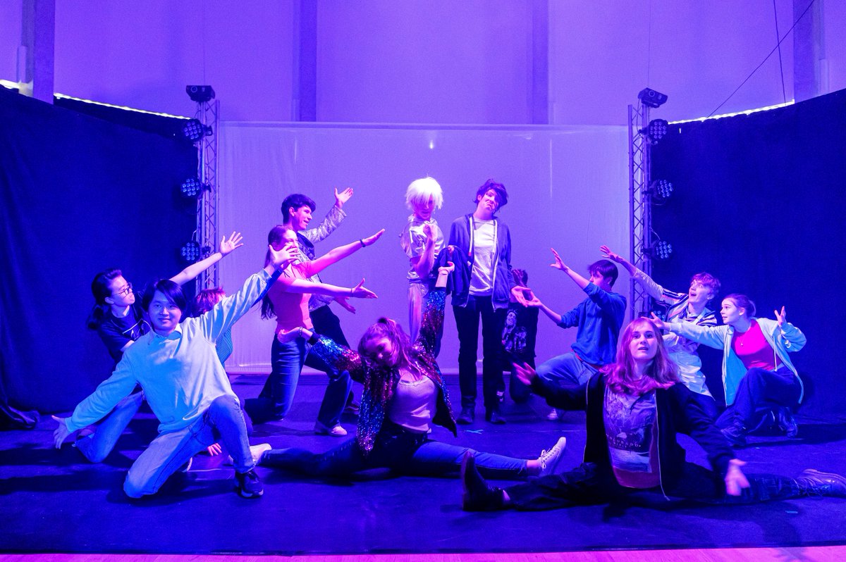 doverbroecks's tweet photo. d’Overbroeck’s Drama put on 4 performances of the musical Be More Chill, with over 500 audience members in total.​ 🤩 👏 Read our interview with Head of Drama Joe Swarbrick about the production: https://t.co/pUyMeEyjIx
#bemorechill #drama
@NAEducation https://t.co/y7mrILmiyY