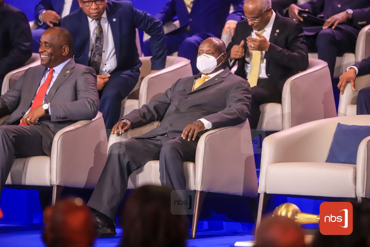 I just want to know how quick <a href="/francis_isano/">📸 Isano Francis</a> is, Takes a photo now 😂 He Updates WhatsApp, Twitter and Then NBS Updates😂🤝!
Bro come and Explain Small Small😂!
Jokes Aside, He Should Be Given A Medal  For His Work! You Still Owe Me A Graduation Picture Next Year 😂