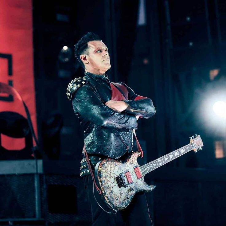 Happy Birthday (Alles Gute zum Geburtstag) Richard Kruspe 

Rammstein    