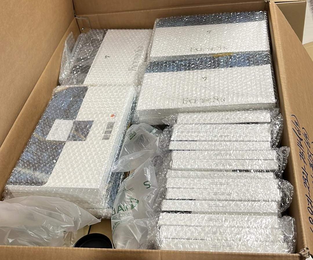 fromfansforfans's tweet image. #4FPHForms
SEVENTEEN Face The Sun
- 50 slots
-  LSF not yet included
- onhand
- 130 PHP

link: docs.google.com/forms/d/e/1FAI…