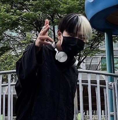 EB0YHONGJOONG's tweet photo. https://t.co/5KPkyBrhDE