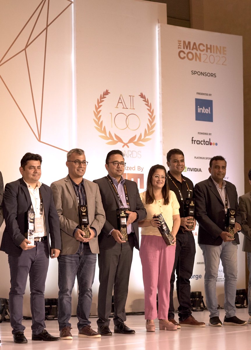 Analyticsindiam's tweet photo. What a star studded event! If you are wondering where are the AI leaders and #Analytics Heads today, We are hosting #India's Biggest #AI gathering at the #Machinecon. Here are a few glimpses from the event.

@IntelIndia @Coforge_Tech  @awscloud @drangshu https://t.co/OYxpEBWkYf