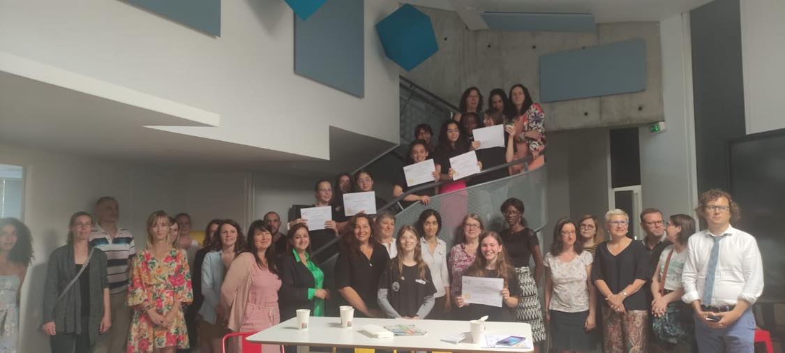 📢 Clôture Wi-Filles 2022 

Mercredi 22 juin a eu lieu la clôture de la 4eme saison Wi-Filles, en simultané sur 4 territoires.

Cette clôture aura été l'occasion de remercier l'ensemble des entreprises, marraines, collèges, partenaires engagés à nos côtés, et les 68 Wi-filles !