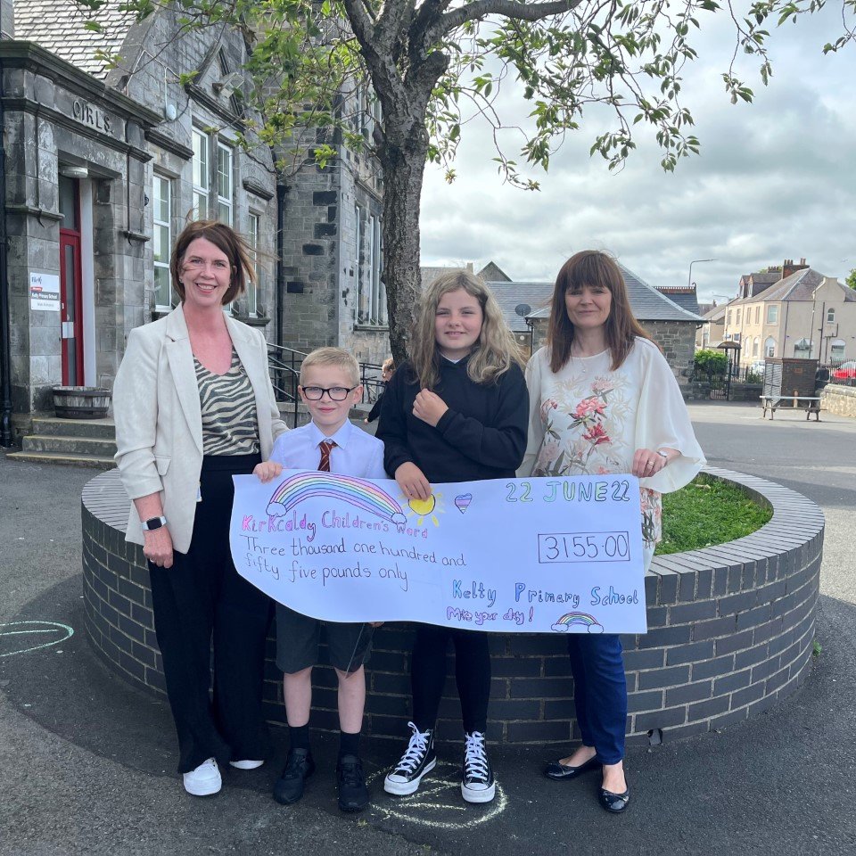 nhsfife's tweet photo. A heartfelt thank you to the amazing pupils, parents and teachers at @keltyps for their incredible fundraising efforts. Through their Enterprise Project and some sponsored runs, an amazing £3,155 was raised for our Children's Ward at the Vic. 💙 https://t.co/QSqcJRXtqi