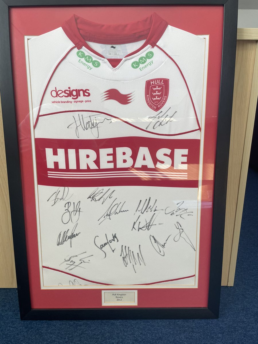 What a great night we had celebrating 10 years of <a href="/ERElectricEels/">Hull & East Yorkshire Powerchair Football Club</a> with all the players &amp; families. Over £700 was raised on the night 👏
Our MD <a href="/MSmith_CobusLtd/">Michael Smith</a> won a few prizes including this signed <a href="/hullkrofficial/">Hull KR</a> shirt!
We love supporting &amp; are proud to be a Platinum Partner 😊