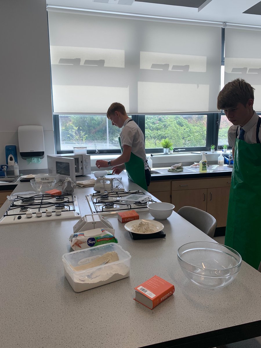 mrs_hathaway's tweet photo. Senior Spanish have started baking their magdalenas de Nutella with @HeNewbattle - qué rico! https://t.co/StiOikaLEf