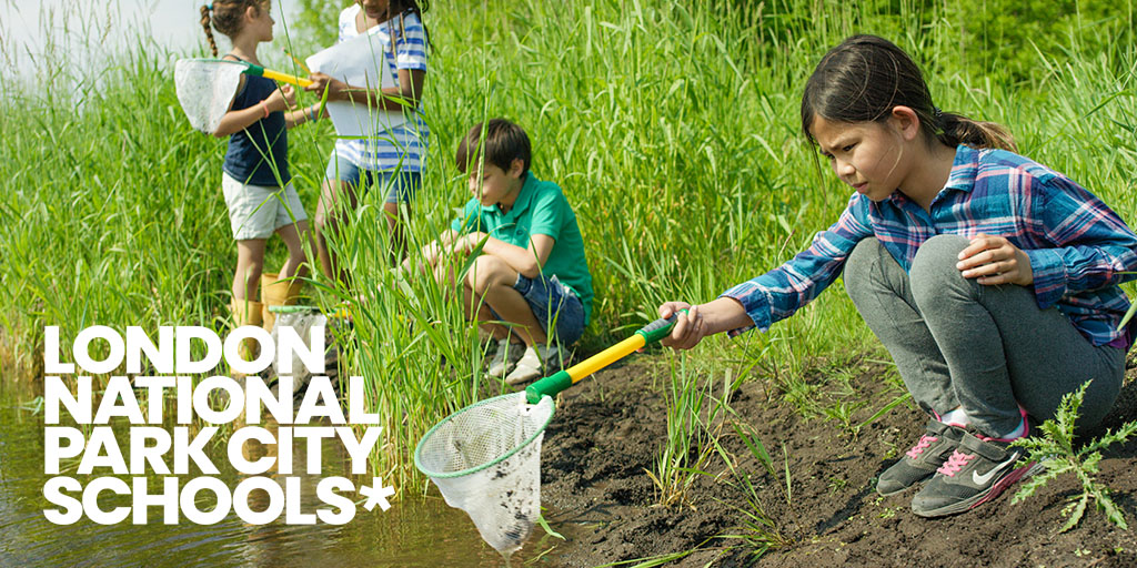 Want to picnic, pick up ideas and pick the brains of professionals about climate action in education, all at once? #LCAW2022 Come to our Teachmeet with picnic, Fri 1 July 4.30pm, in school grounds in E5, Hackney. Register here for full details bit.ly/LNPC223