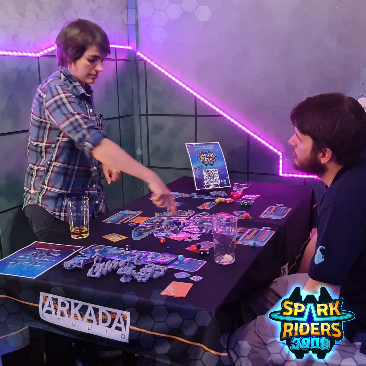 ArkadaStudio's tweet photo. Many of you came to test our next game at the Dernier bar avant la fin du monde last Wednesday! 🚀
If you want to test it this weekend, we will be at the festival les fous du jeu in Rouen! 🤩
#boardgame #arkadastudio #jeuxdesociete https://t.co/TPygFnKk2l