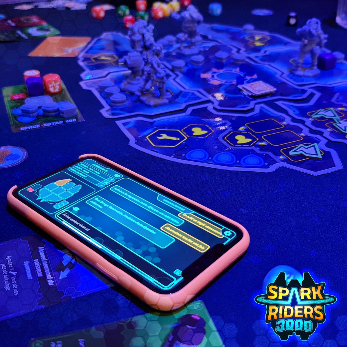 ArkadaStudio's tweet photo. Many of you came to test our next game at the Dernier bar avant la fin du monde last Wednesday! 🚀
If you want to test it this weekend, we will be at the festival les fous du jeu in Rouen! 🤩
#boardgame #arkadastudio #jeuxdesociete https://t.co/TPygFnKk2l