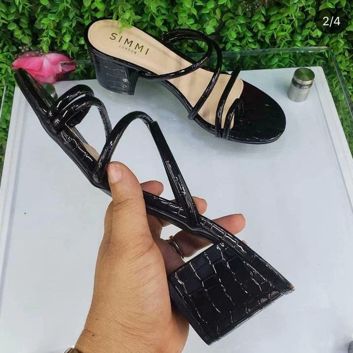 sofabstores's tweet photo. Beautifulblock heel mule, place an order and have it delivered at your doorstep

Price is 11500 Naira
Size 37-42

To order, kindly click on link in bio Or send a DM. You can also follow us on Instagram @sofab.stores thank you
#showingoffherbody
#AsuuStrikeUpdate
Egbeda
Rain https://t.co/1AwooVNjXJ