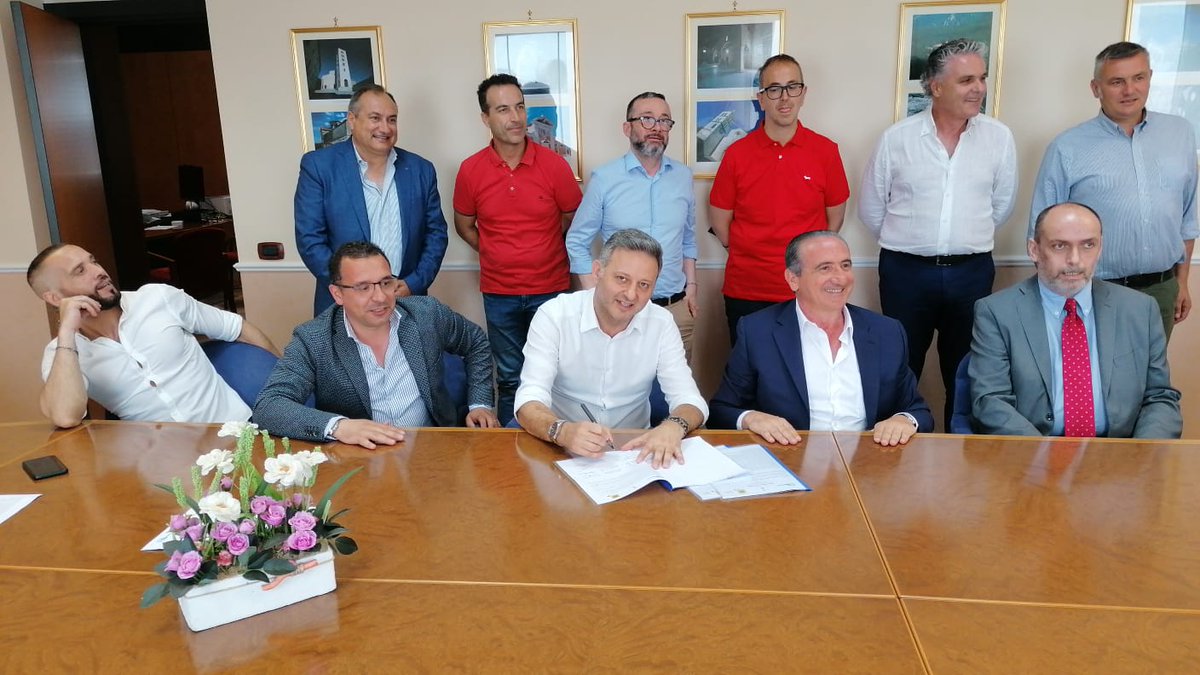 attvallocchia's tweet photo. Sottoscritto alla #CassaEdile di Frosinone, il Protocollo di Intesa tra Ispettorato del Lavoro, Cassa Edile e Esef-Cpt di Frosinone, maggiore sinergia, collaborazione e competenze, per ridurre I fenomeni distorsivi legati alla mancata applicazione del contratto edile nei cantieri https://t.co/dGTgWy3ME3