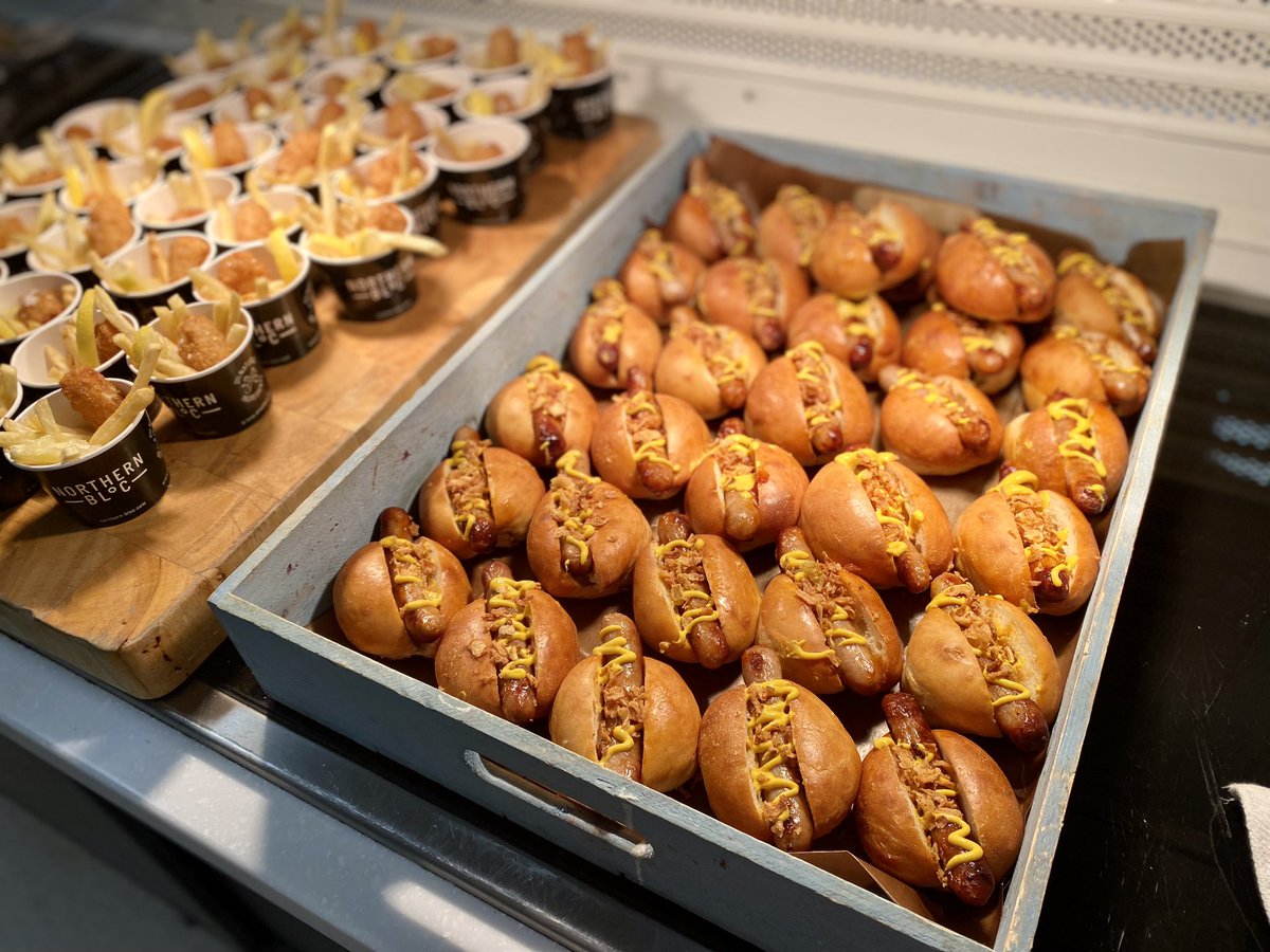 Simon Martin (@ei_barto) on Twitter photo Everyone enjoyed their homemade mini hot dogs.. all 100! especially Andy, who earned one by stepping up and helping me put them together! <a href="/HolroydHowe/">Holroyd Howe</a> <a href="/DanielCollier84/">Daniel Collier</a> <a href="/melrahaman/">Melissa Rahaman</a> <a href="/Christo22074853/">Christophe</a> Everyone enjoyed their homemade mini hot dogs.. all 100! especially Andy, who earned one by stepping up and helping me put them together! <a href="/HolroydHowe/">Holroyd Howe</a> <a href="/DanielCollier84/">Daniel Collier</a> <a href="/melrahaman/">Melissa Rahaman</a> <a href="/Christo22074853/">Christophe</a>