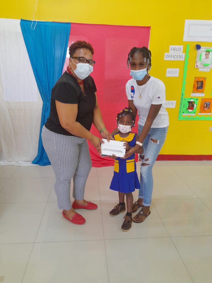 TafarieGWhyte's tweet image. Parents and their children expressed their gratitude for tablets received. @ECCJA @SDixonreg6 @FaithECC07 @karlenedesland1 @TanishaMill2012 @Stcy14226538 @Karlene12345 @Marjammy #12StandardsMatters #YECD2022