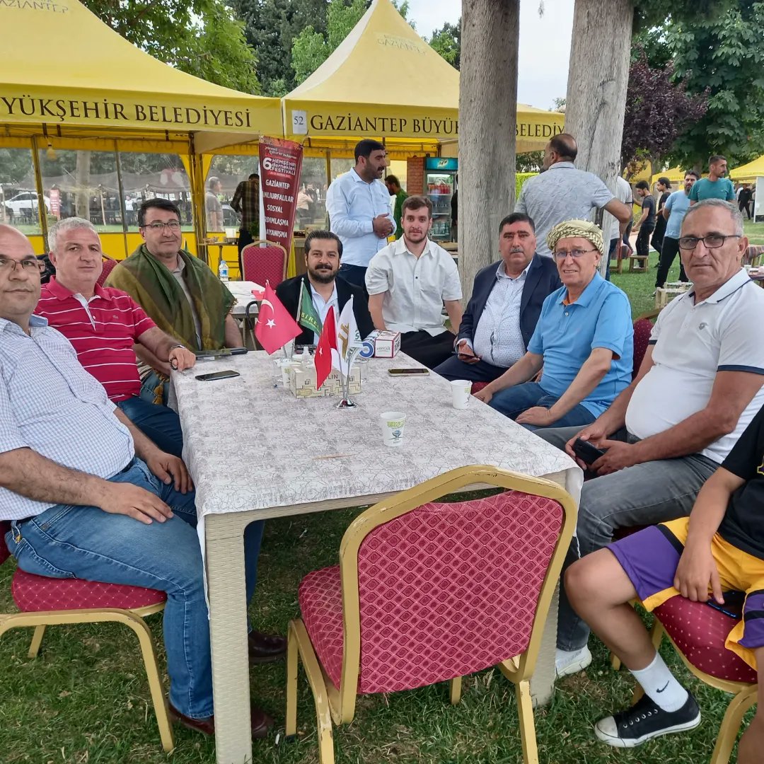 SANLIDER's tweet photo. Gazaintep @GaziantepBeld Hemşeri Dernekleri Festivali başladı. Ailece misafirimizsiniz, bekleriz... https://t.co/ZTCEBQrokR