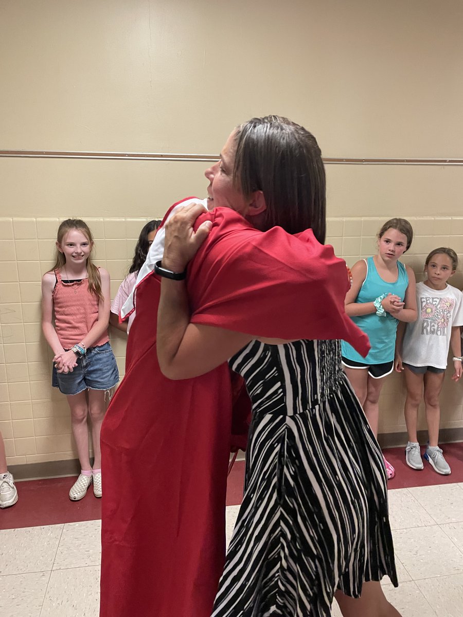 EMorichesMS's tweet photo. Senior Walk-Through was incredible!  Thank you to everyone who took part and helped organize it! @EastMorichesSD https://t.co/4rW9tJKg3l