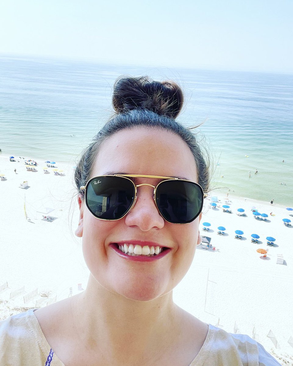 MrsBarosClass's tweet photo. Nothing better than some beach time!! @SEREbulldogs #SEREproud https://t.co/13Mp4fkQOM