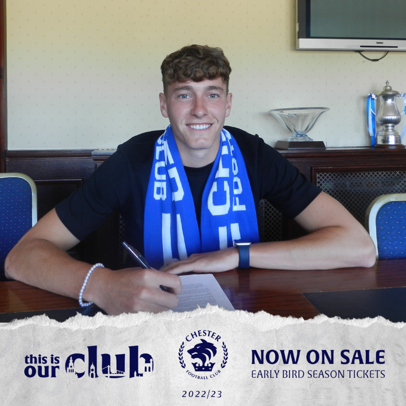 ChesterFC's tweet photo. ✍️ BREAKING: We are pleased to announce the signing of midfielder Lewis Earl on an initial one year deal.

👋 Welcome to #ChesterFC, @Lewiearl!

#OurClub 🔵⚪️