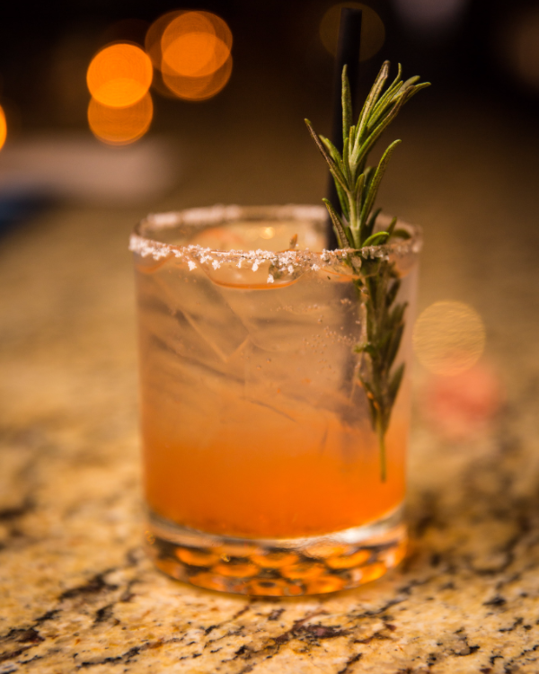 lalocandaaz's tweet photo. Great minds drink alike 🍺🥃🍸

 .
.
#LaLocanda #RealFood #OldTownScottsdale #ScottdaleAZ #Arizona #DateNightArizona #Scottsdale #AuthenticItalian #Italian #azfoodie #eatgood #italianflavors https://t.co/p0pejbF4a2