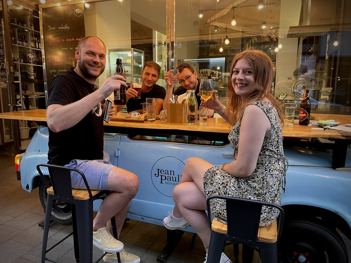 sprint_in's tweet photo. Team drinks in Brno 🍻 https://t.co/VgGli30RZL