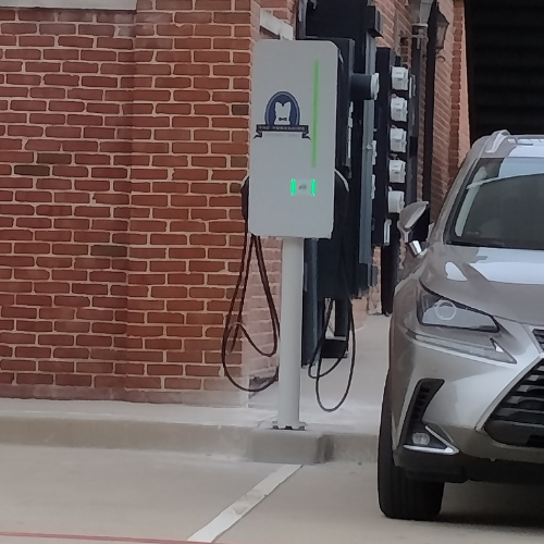 JuiceBarEV's tweet photo. When residents and visitors have access to EV charging, a parking garage becomes a popular location for EV drivers.
#EV #EVs #EVcharging #EVchargers #BrandedChargers #MadeinUSA #EVinfrastruture #SupportSustainability #ChargeAtHome #ChargeAtWork https://t.co/NT6RsdKjQP