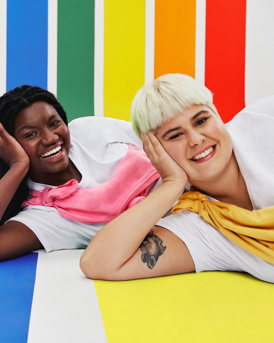 Hering_Oficial's tweet photo. Vem com a gente? Na compra da camiseta World nas cores amarelo, rosa, azul ou verde, a Hering irá doar parte das vendas para a Casa Neon Cunha.
https://t.co/N9xXa7rqdI
#OrgulhoTotal https://t.co/vBxrk8jgCI