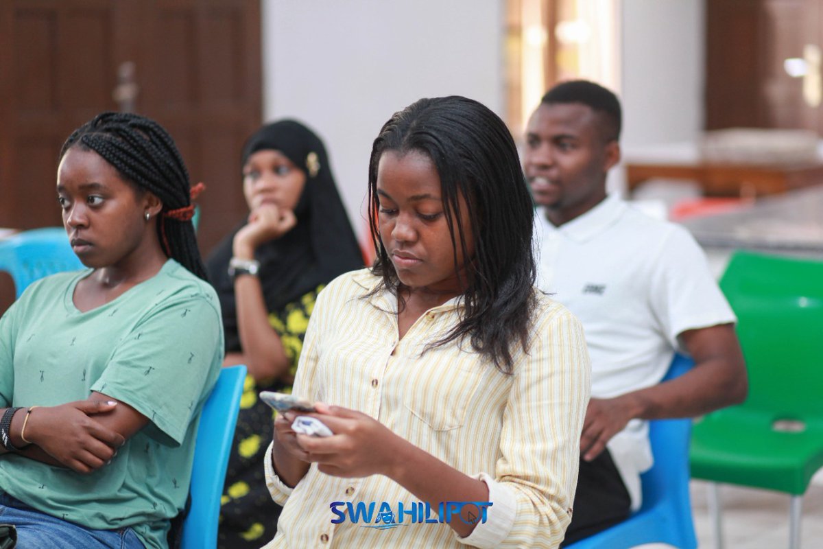 It's was  exciting to have our second session this year  with youths  in Mombasa on how to secure their social accounts!
Thank you to Digital Awareness  Africa for spearheading  the session.