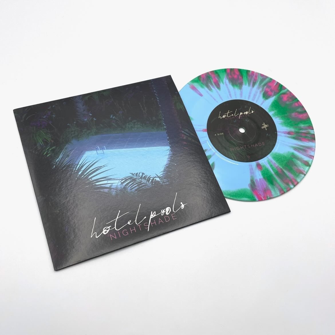 HotelPools's tweet image. HOTEL POOLS - NIGHTSHADE EP on Watermelon Wax 😋🍉 via @stratford_ct 

Go get em! 🙏

hotelpoolsmusic.bandcamp.com/album/n-i-g-h-…