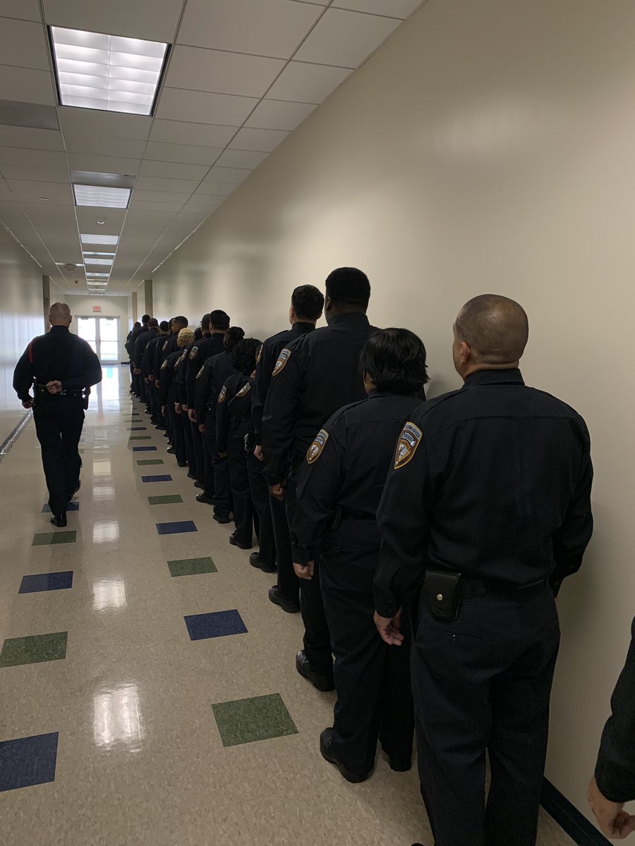 HCSO_Academy's tweet photo. Uniform Inspection and final Drill before Pinning Ceremony. 2️⃣7️⃣ Detention Officers have successfully passed the Jailers - TCOLE State Licensing Exam. Congratulations to all 💙

#sheriff #harriscounty #graduated #FridayMotivation https://t.co/KDGoJd7Xqp