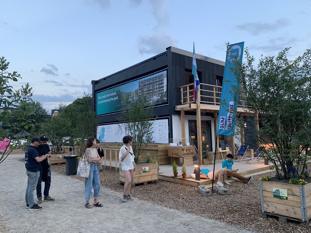 So great to be back at a Solar Village and join the final award ceremony of @SDE21_22 . Very proud to have 2 Dutch teams on the podium: <a href="/teamsum_/">SUM</a> from <a href="/tudelft/">TU Delft</a> and team Virtue from @TUeindhoven .