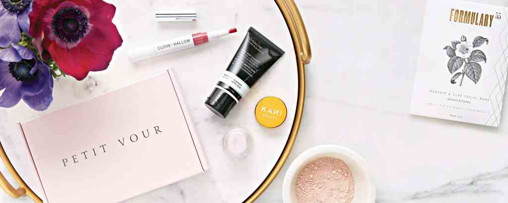 helloboxes's tweet image. Check out the full spoilers + coupon for the June 2022 Petit Vour vegan beauty box! #PetitVour hellosubscription.com/2022/06/petit-…