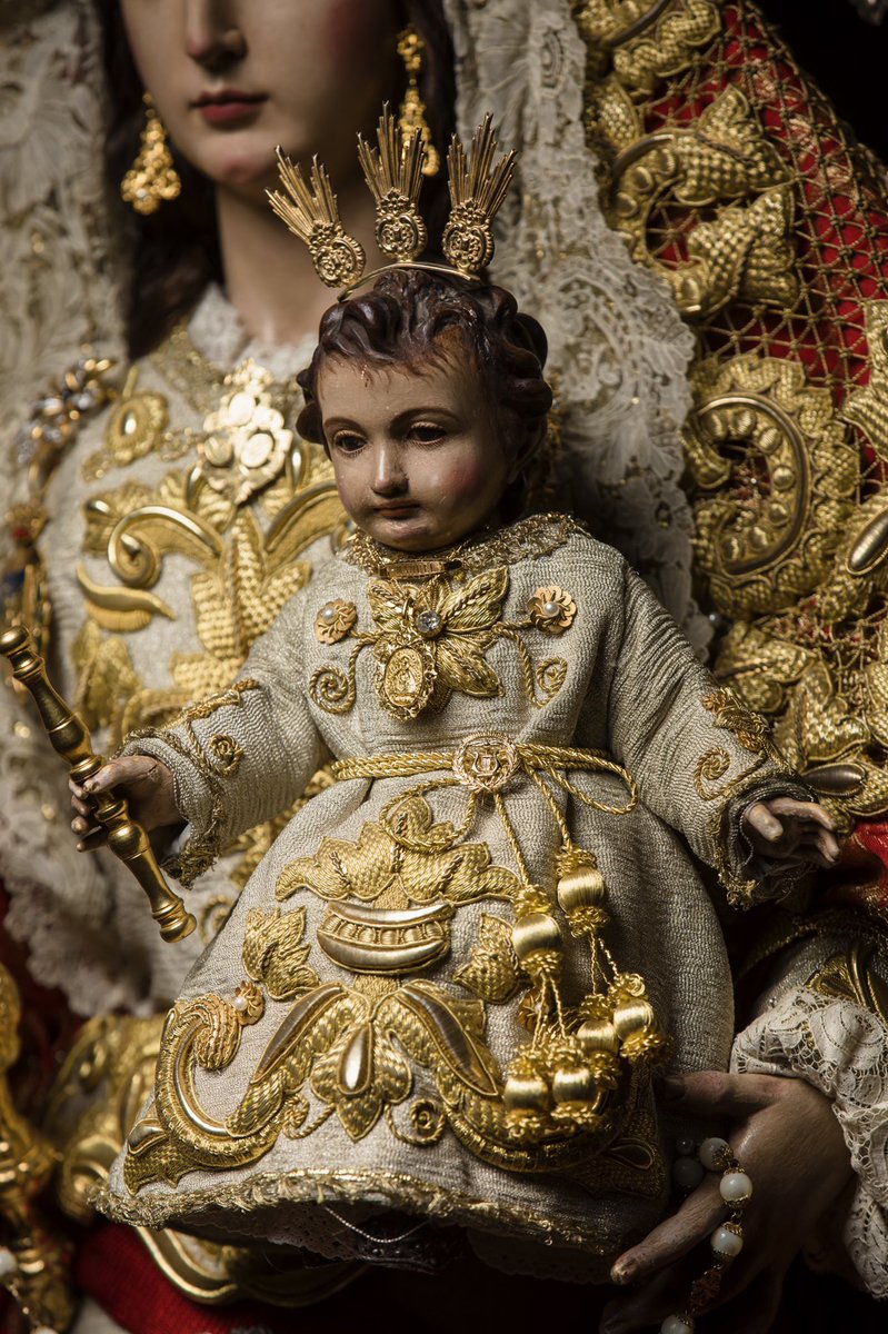 hermandadcabeza's tweet photo. #FESTIVIDAD⚜️| Hoy celebramos la Solemnidad del #SagradoCorazón de Jesús.

Dentro Hilo 👀🧵⤵️

📸 Luis M. Gómez Pozo [@LMFotosCofrades]

#VirgendelaCabeza💐 
#CofradíasVM https://t.co/Fv7DIEEaH0