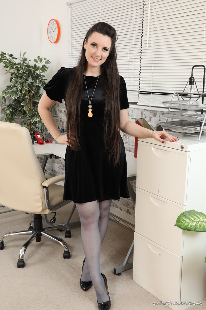 TIP Chris on Twitter: "Ivy Rain from @OnlyAllSites as a sexy secretary ...