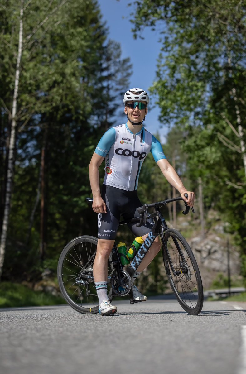 🇳🇴#NationalsCriterium🇳🇴
More medals are going to be handed out, when the Criterium race are held in Levanger this evening. We have <a href="/Olav_Hjemsaeter/">Olav Hjemsæter</a> and <a href="/andre_drege/">André Drege</a> starting. Good luck guys!

📍Levanger
📏60min + 3 laps, 1,4km circuit
⏱ 19:30-20:30