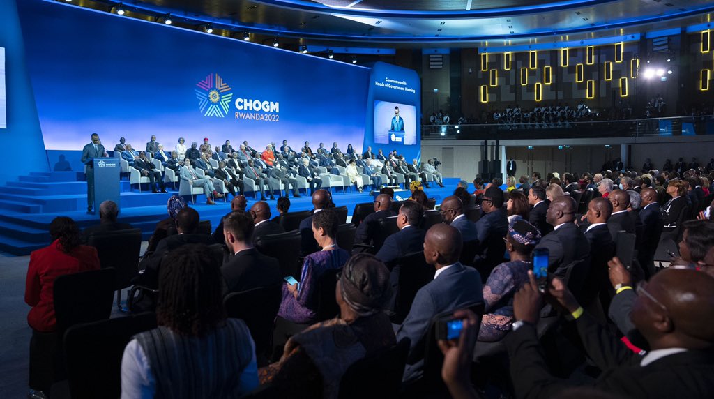 TamimBinHamad's tweet photo. أشكر صديقي فخامة الرئيس @PaulKagame على الدعوة للمشاركة في اجتماع @CHOGM2022 والذي سعدت فيه بلقاء رؤساء حكومات الكومنولث وتبادلت مع عدد منهم الآراء بشأن القضايا المستقبلية التي تهم بلداننا، متمنياً لجميع المشاركين التوفيق. https://t.co/Bxc0dxrDxe