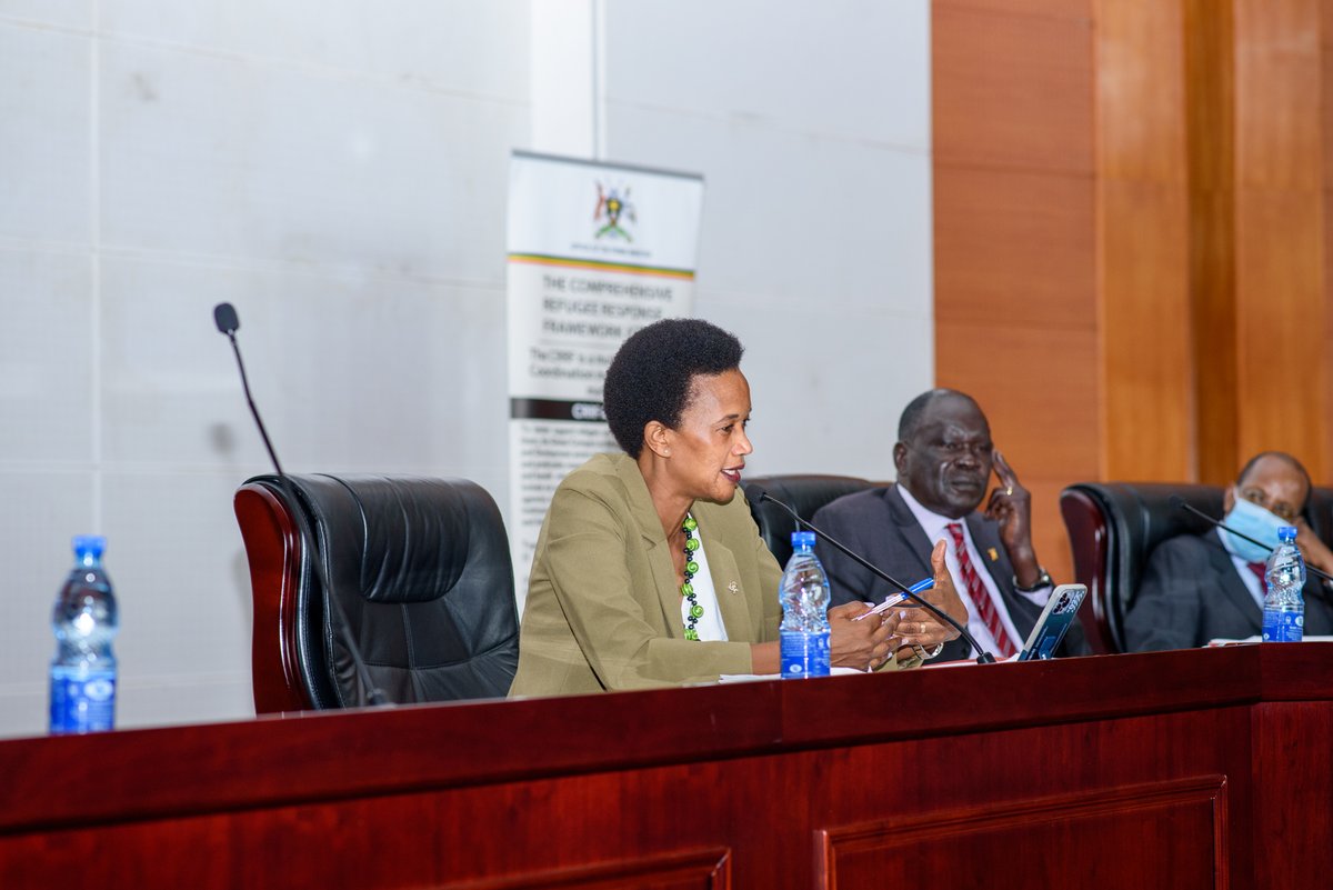 Earlier today, our Minister @eng_onek with #EstherAnyakun chaired a high-level dialogue with donors to address the current refugee influx and food shortage in Karamoja & Teso regions. Donors pledged their commitment & support to the Government of Uganda. #CRRF