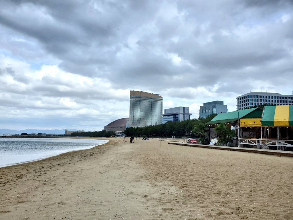 kazuchindayoro's tweet photo. 一致活帰りに特典DVDを多分１０回以上はローテーションしたのかな？

おかげで結菜ちゃん以外全然知らんかった６期生が一気に把握出来た🤣

#ビーサンはなぜなくなるのか 
#summerversion
#HKT48
#運上弘菜 
#渡部愛加里 https://t.co/UuaWPGKrTN