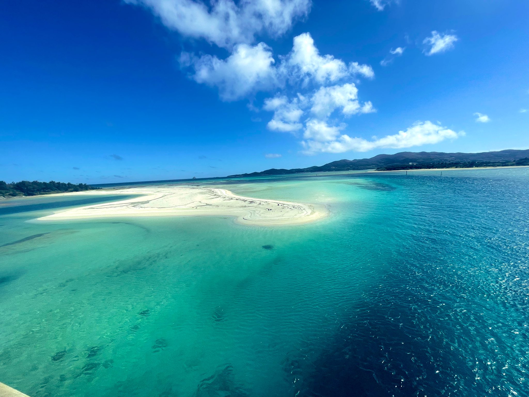Twitter এ 大村麻衣子 心の故郷 沖縄 久米島の空気を吸いに弾丸日帰りで行ってきました ﾟﾟ ﾟ 年に3回は行っていた久米島 約2年半ぶり 美しすぎるブルー ため息 インスタにも写真を載せています 久米島 T Co Mykiln36ob ট ইট র