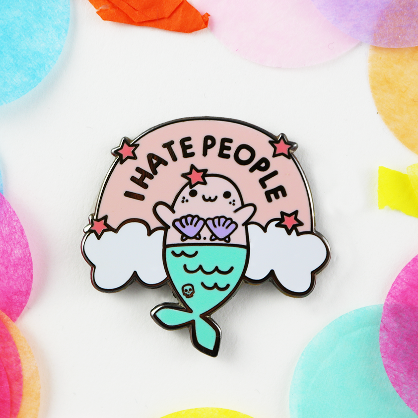 sugarandsloth's tweet image. Wear a ~subtle~ pin everyday just to remind everyone 😜✌️ #ihatepeople #sociallyawkward #introvertsoftwitter 
sugarandsloth.co.uk/product/i-hate…